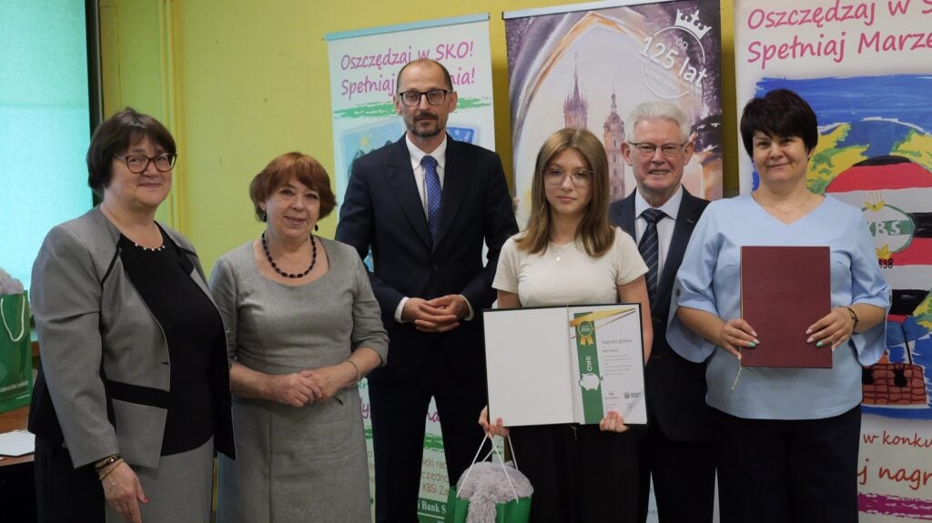 Gala wręczenia nagród laureatom konkursu SKO - Nagroda główna – Anna Gucwa (Szkoła Podstawowa w Bruśniku)